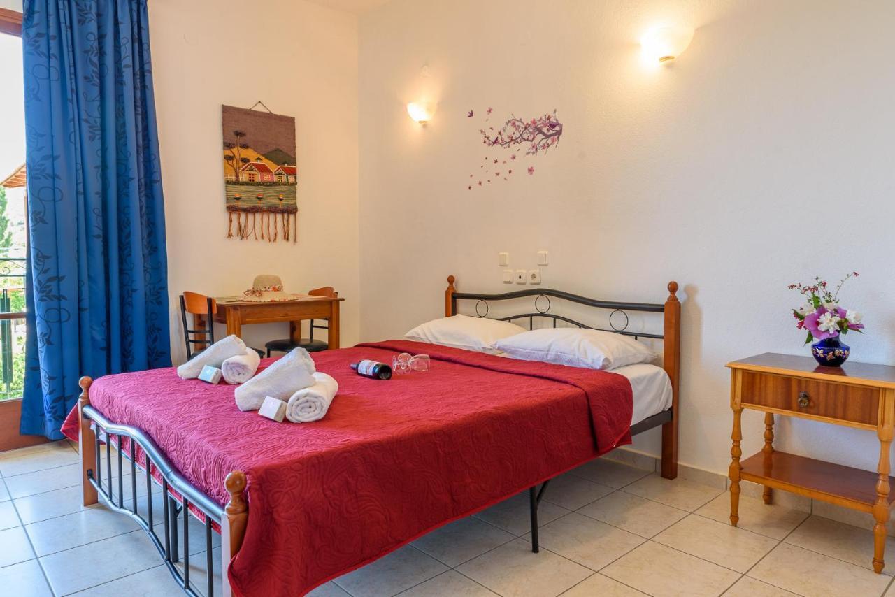 Des Roses Hotel Plataniász Kültér fotó