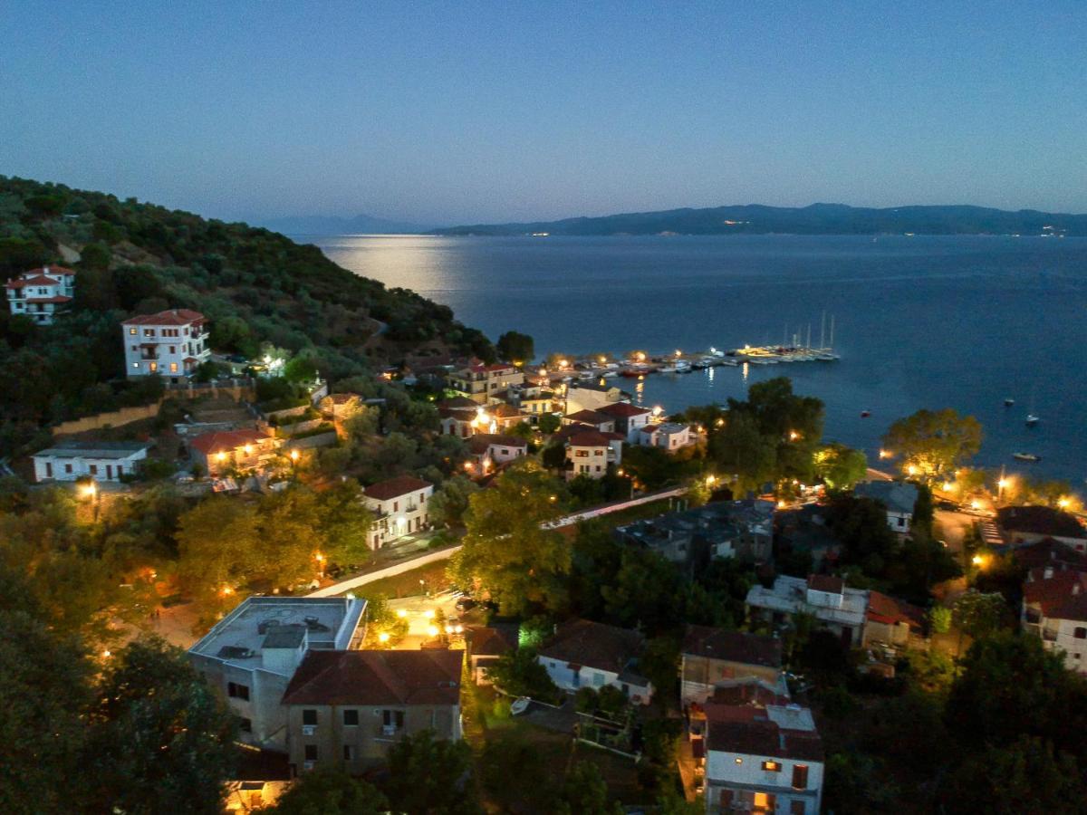 Des Roses Hotel Plataniász Kültér fotó