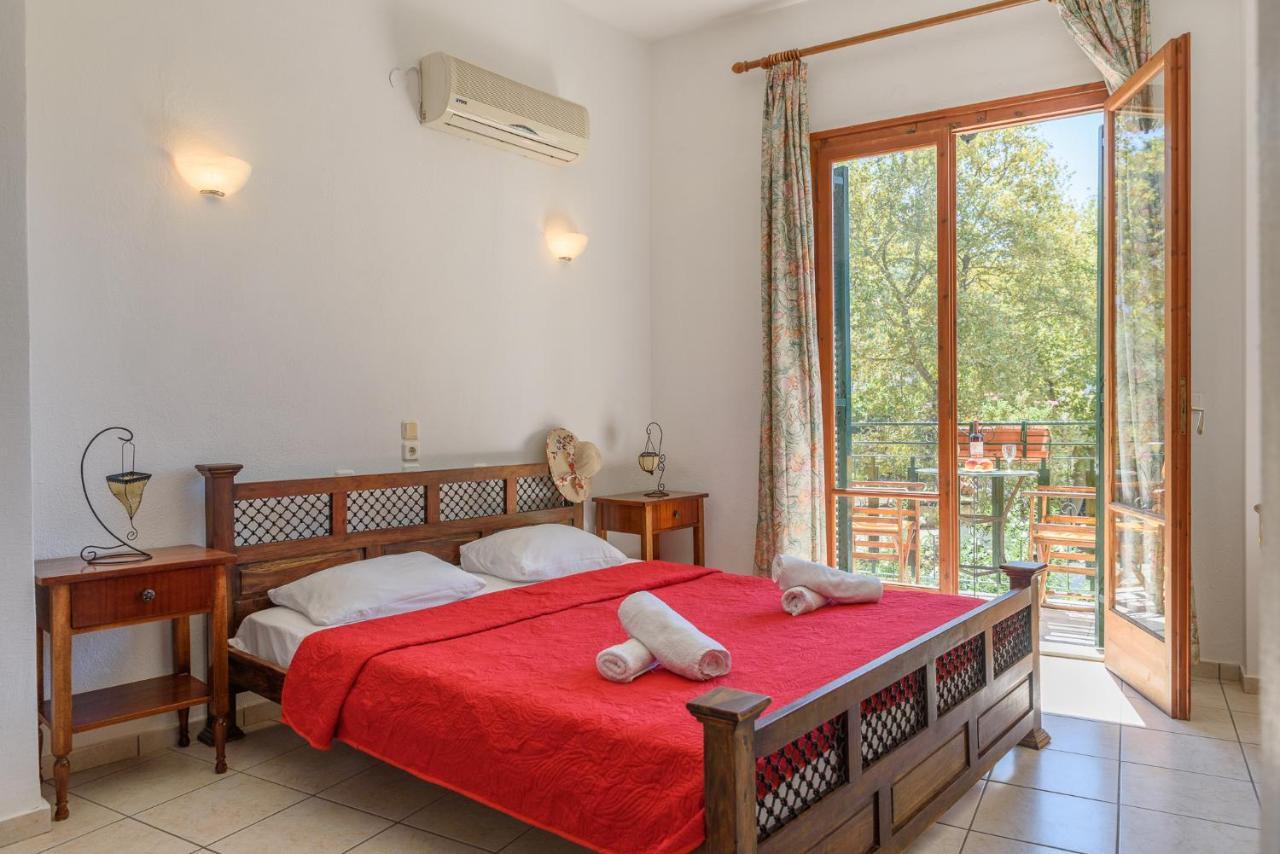 Des Roses Hotel Plataniász Kültér fotó