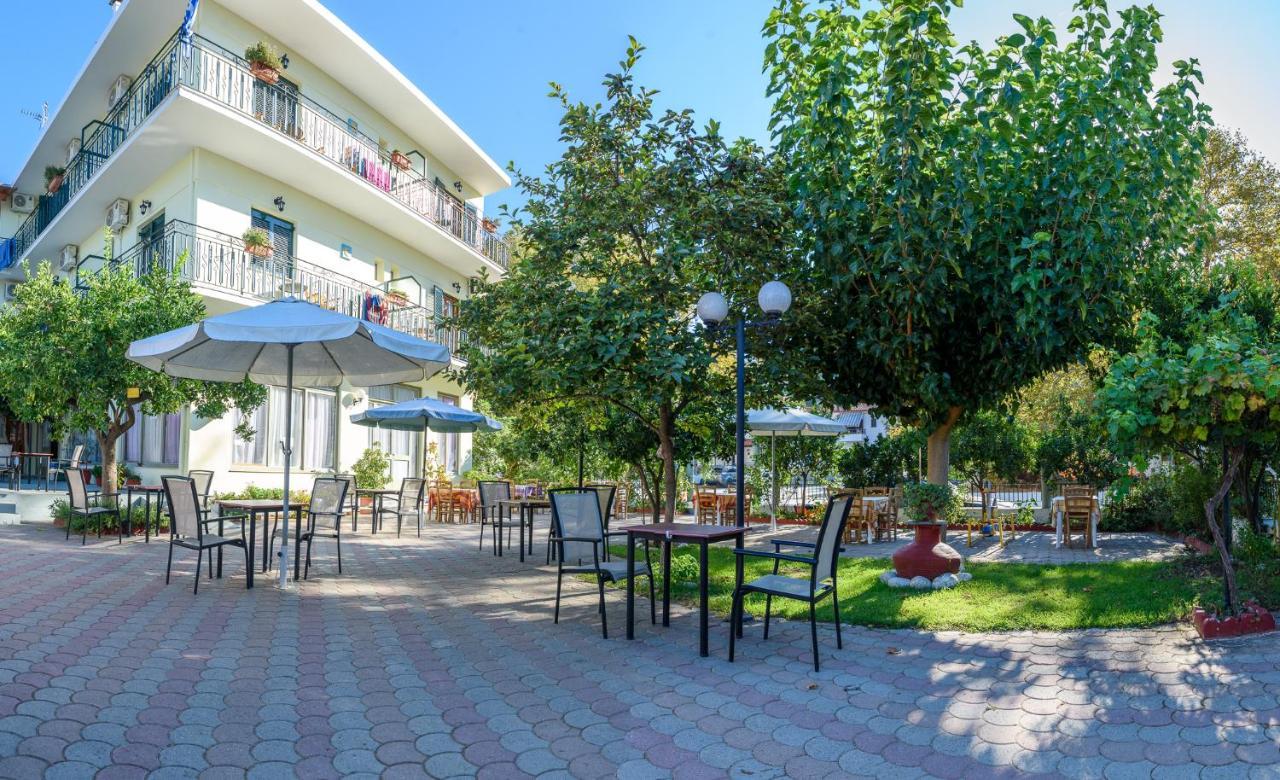 Des Roses Hotel Plataniász Kültér fotó