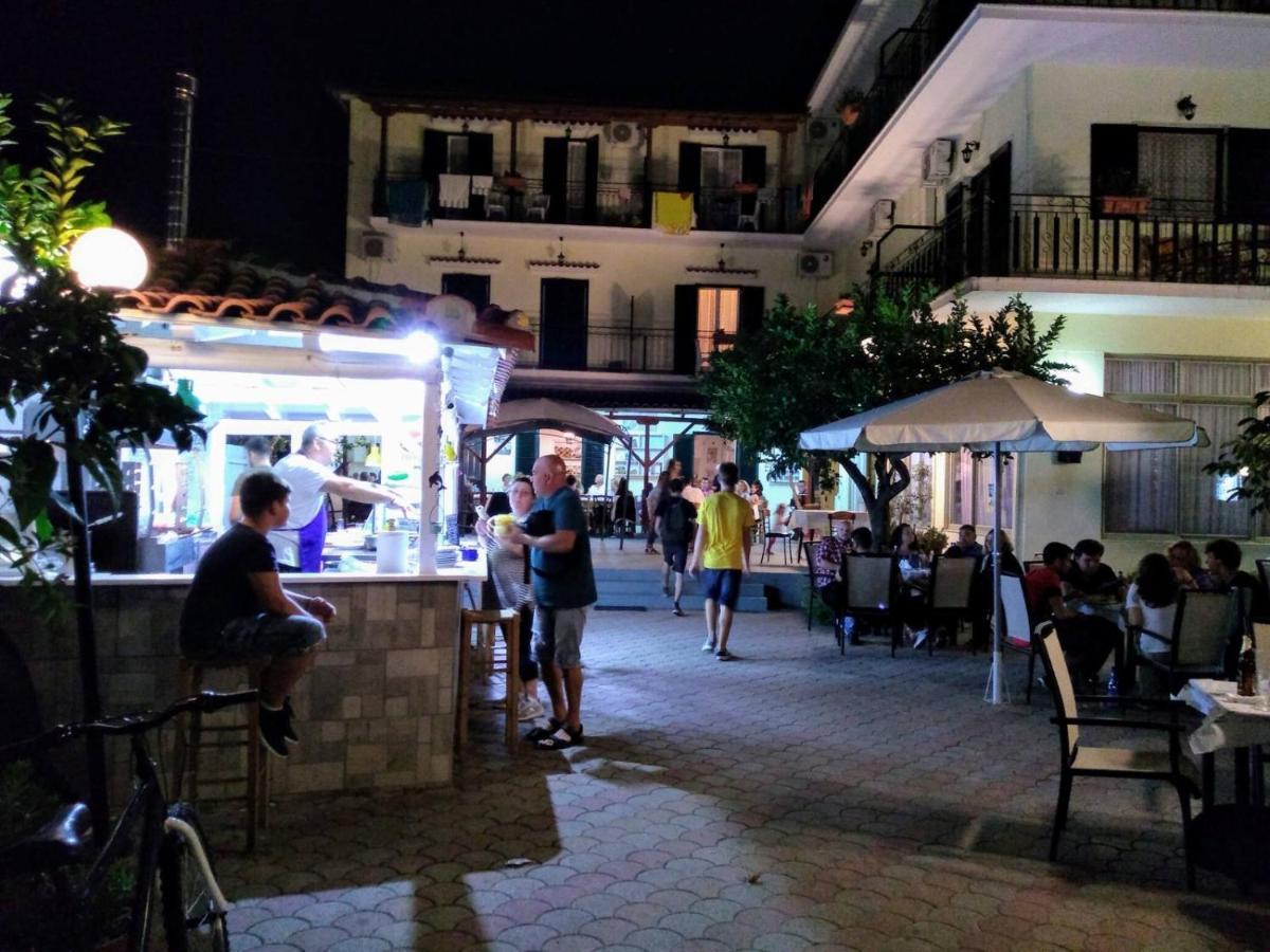 Des Roses Hotel Plataniász Kültér fotó